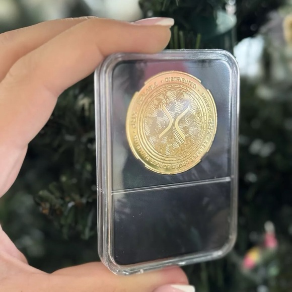 Gold Color Ripple Commemorative Coin - Picture 4 of 12